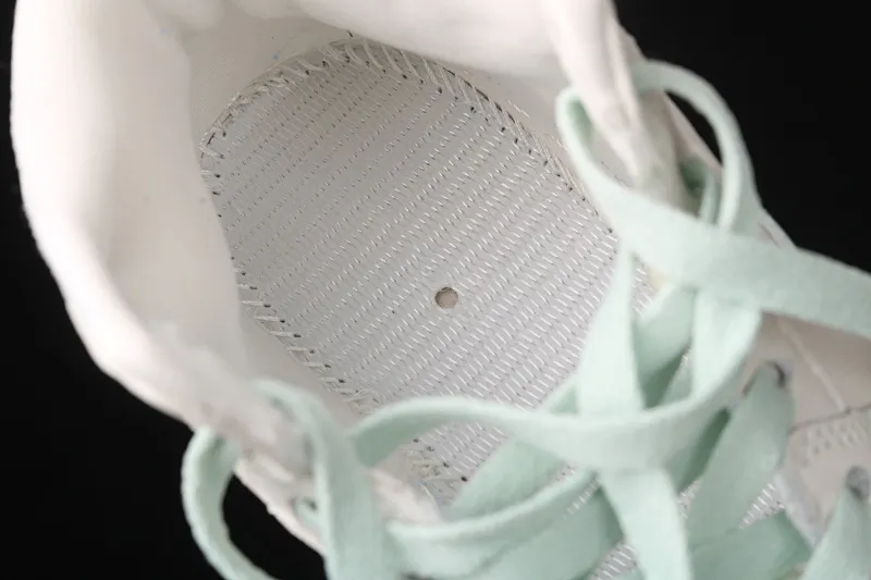 All categories Air Jordan Jordan series basketball shoes Air Jordan 1 Mid cost-effective version Air Jordan 1 Ret High AJ1 Joe 1 rice white mandarin duck hook 555112-035